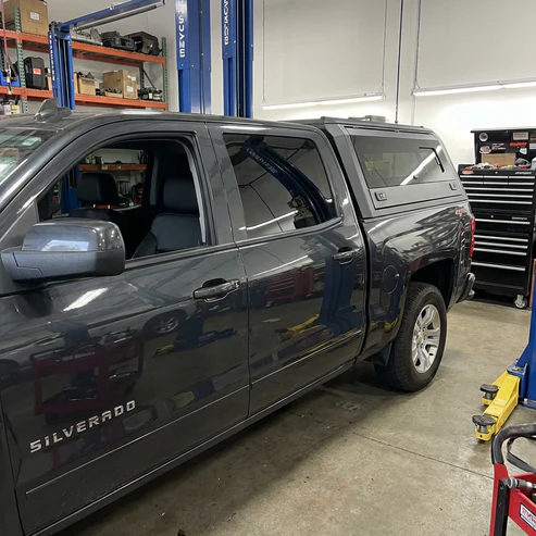 GMC Sierra & Silverado 1500 2007-2018 6.5ft | TKMAUTO Aluminum Truck Bed Cap Side Windows